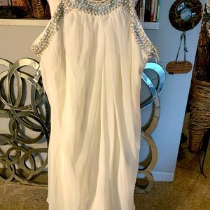 WOMEN PEARL OFF WHITE DRESS WEDDING OR HOLIDAY. Size 14